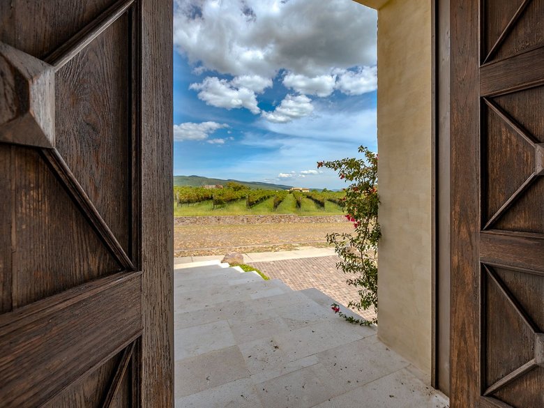 Villa Vinedo — 2 fotos