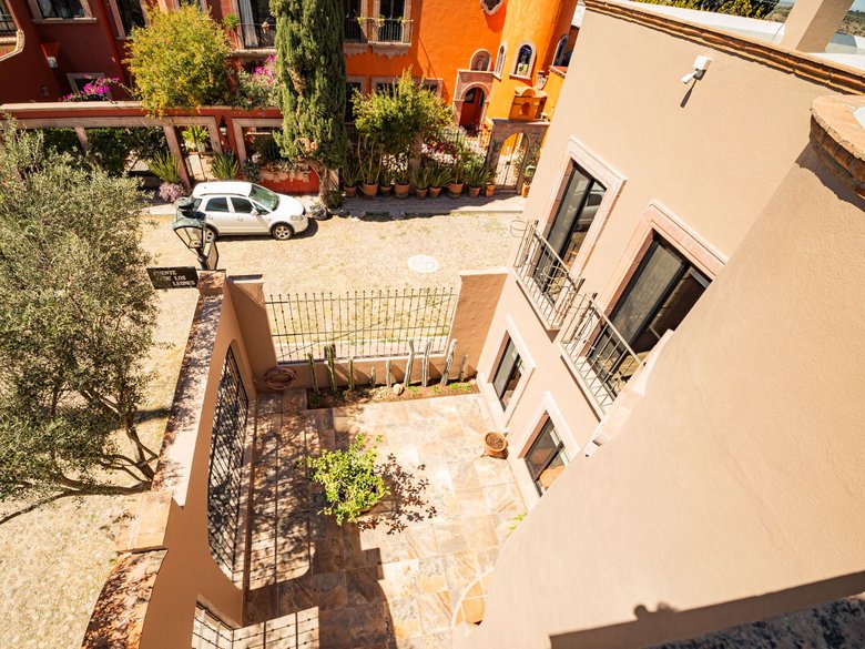 Casa Sí — 23 photos