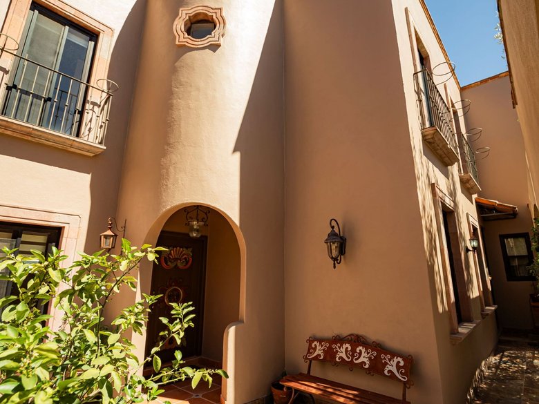 Casa Sí — 2 photos