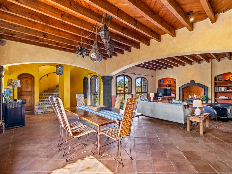Casa Cielo — 13 photos