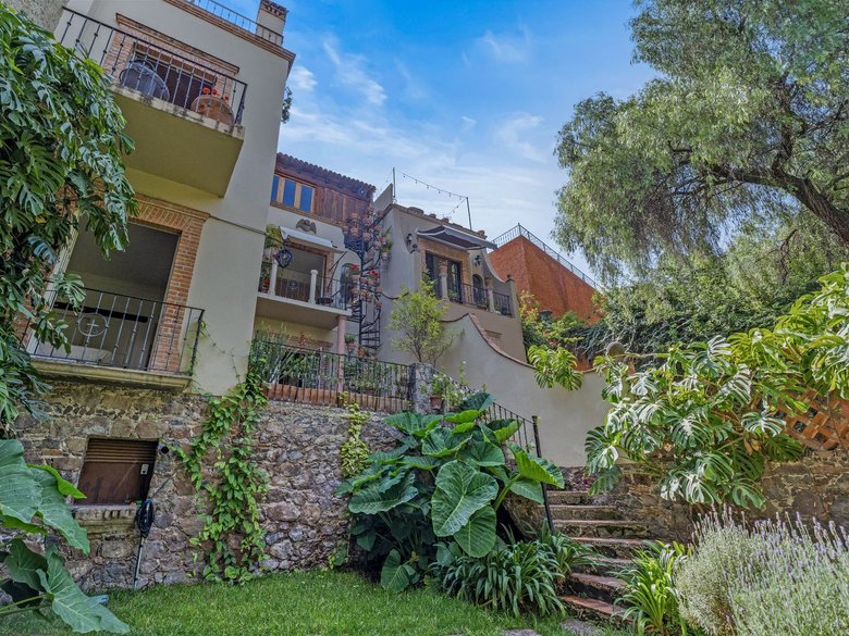 Casa de La Soñadora — 11 photos