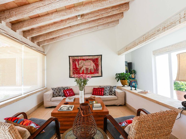 CASA TRUENOS — 13 photos