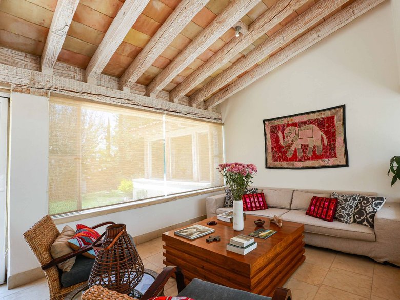 CASA TRUENOS — 12 photos
