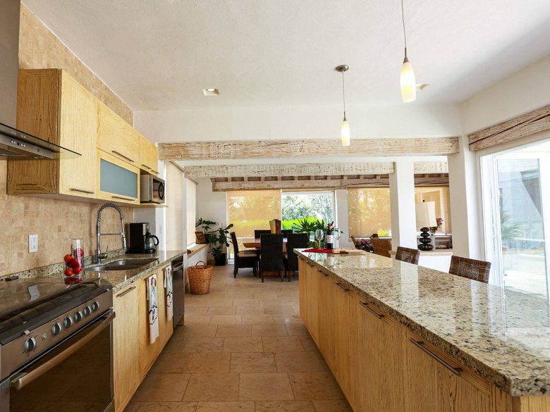 CASA TRUENOS — 6 photos