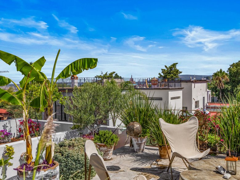 Casa Clae — 38 photos