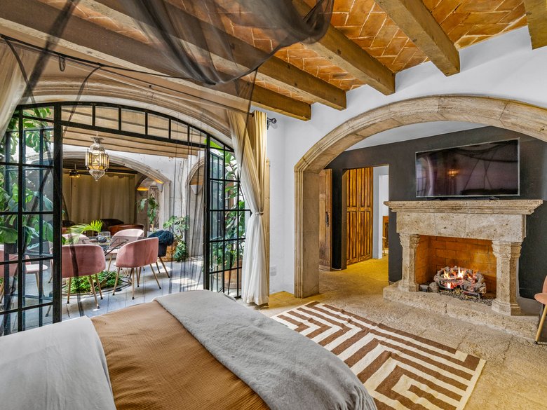 Casa Clae — 19 photos