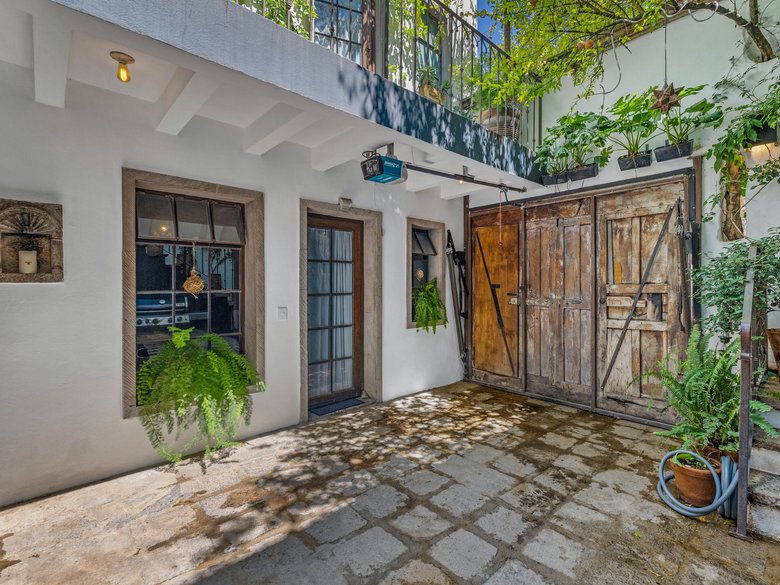 Casa Clae — 8 photos
