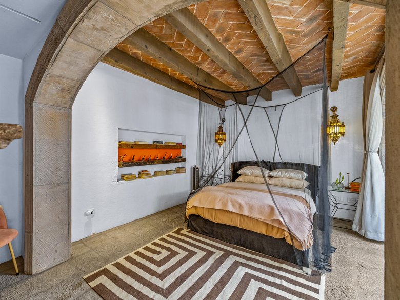 Casa Clae — 20 photos