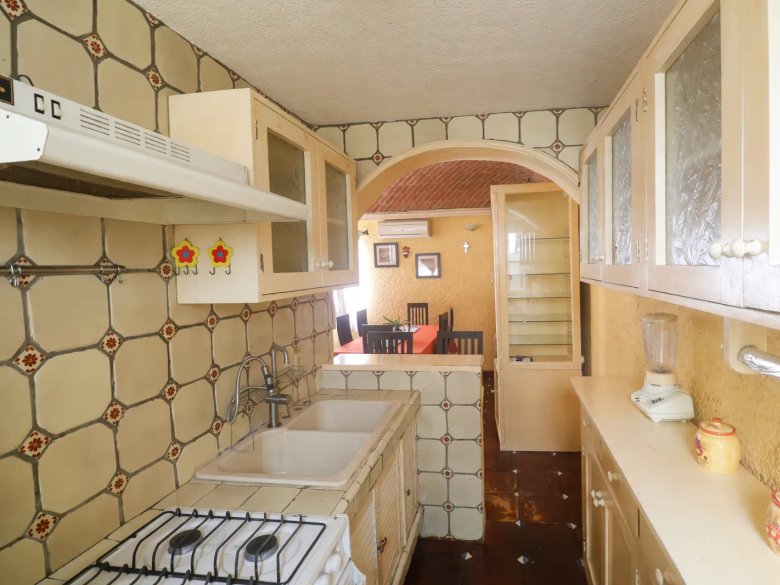 Acojedora Casa con Jardín — 10 photos