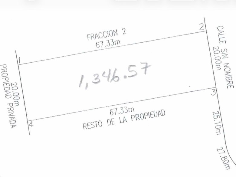 TERRENO COMERCIAL CERCA CLINICA — 3 photos