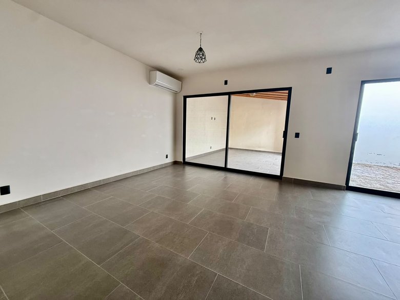 Nueva Escondida Living | 4BR — 7 photos
