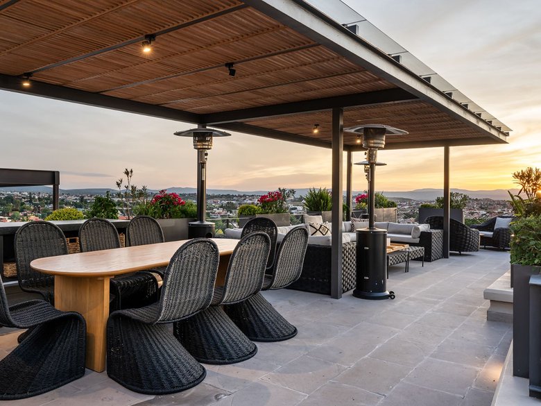 Le Cottage Penthouse #9 — 23 photos