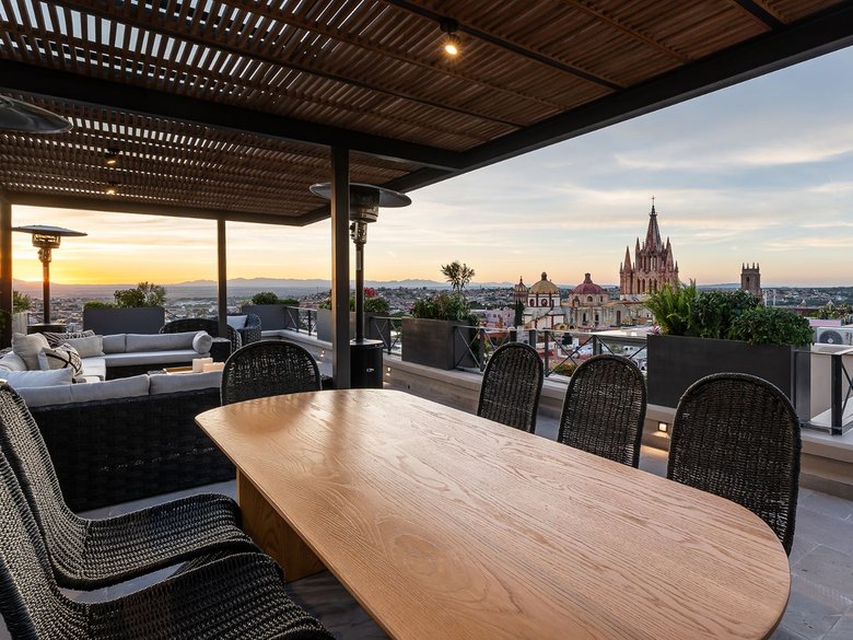 Le Cottage Penthouse #9 — 24 photos
