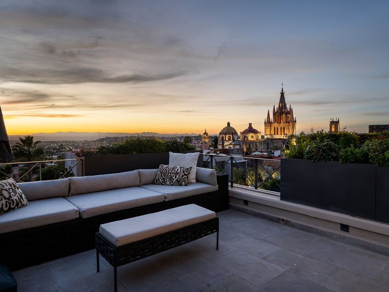 Le Cottage Penthouse #9 — 22 photos