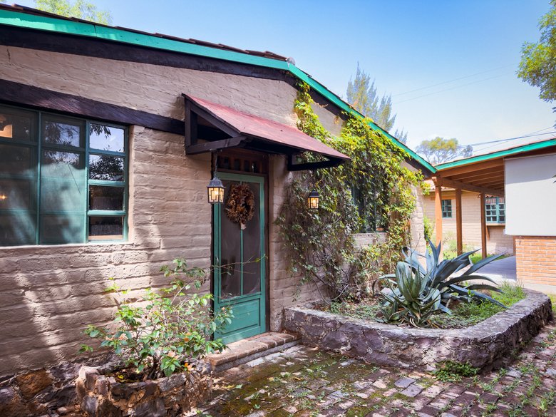 CASA ARBOLEDAS — 17 fotos
