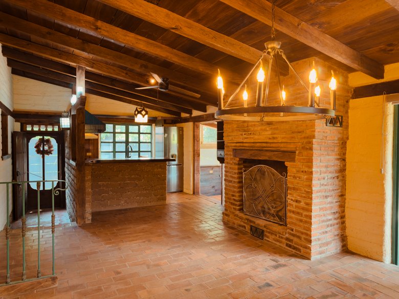 CASA ARBOLEDAS — 5 fotos