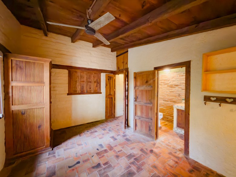 CASA ARBOLEDAS — 6 fotos