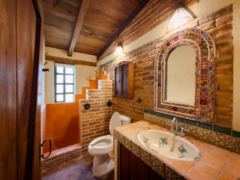 CASA ARBOLEDAS — 14 fotos