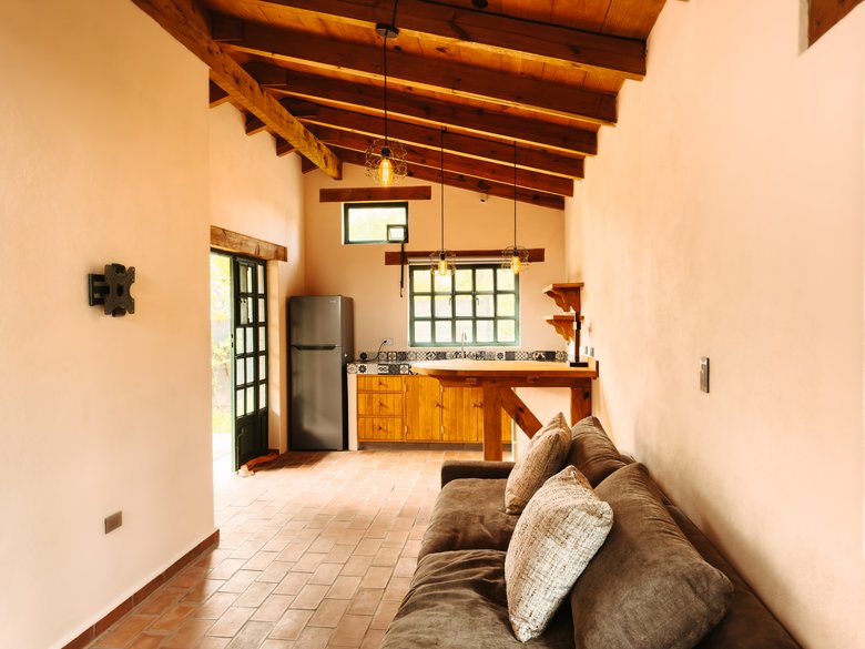 CASA ARBOLEDAS — 24 fotos