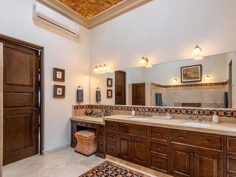 Casa Cosmati — 15 fotos