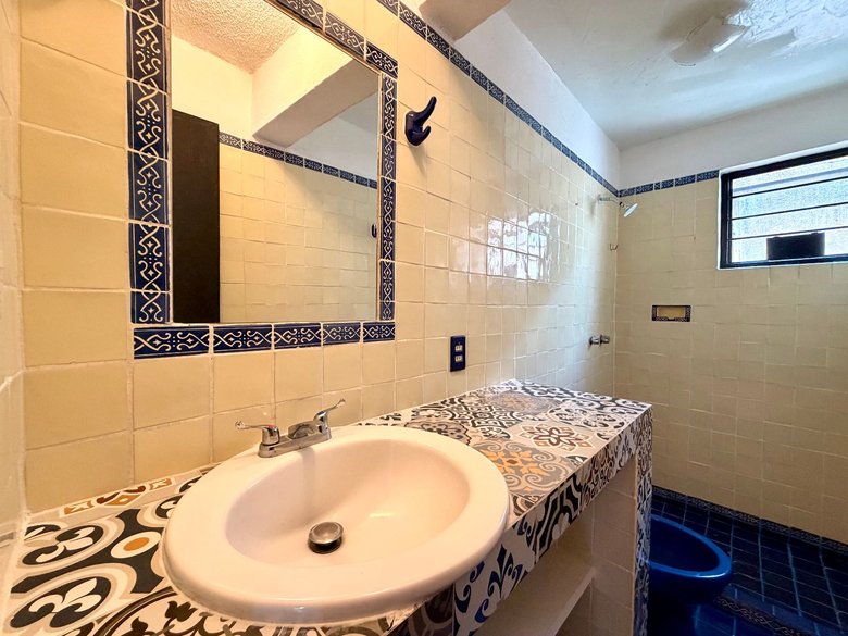 CASA ALLENDE — 16 photos