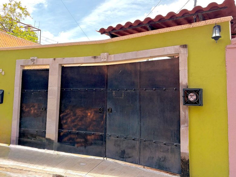 CASA ALLENDE — 19 photos