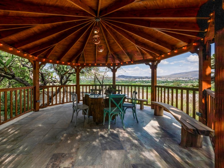 Hacienda de la Vista — 6 photos