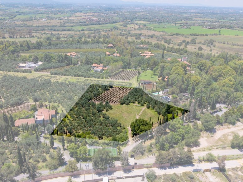 Terreno Ideal en La Santísima — 3 photos