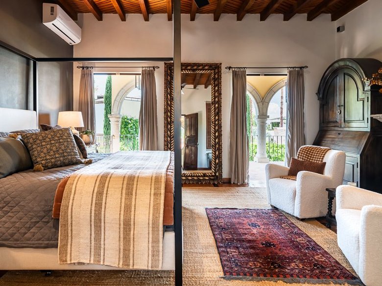 Casa Bella — 9 photos