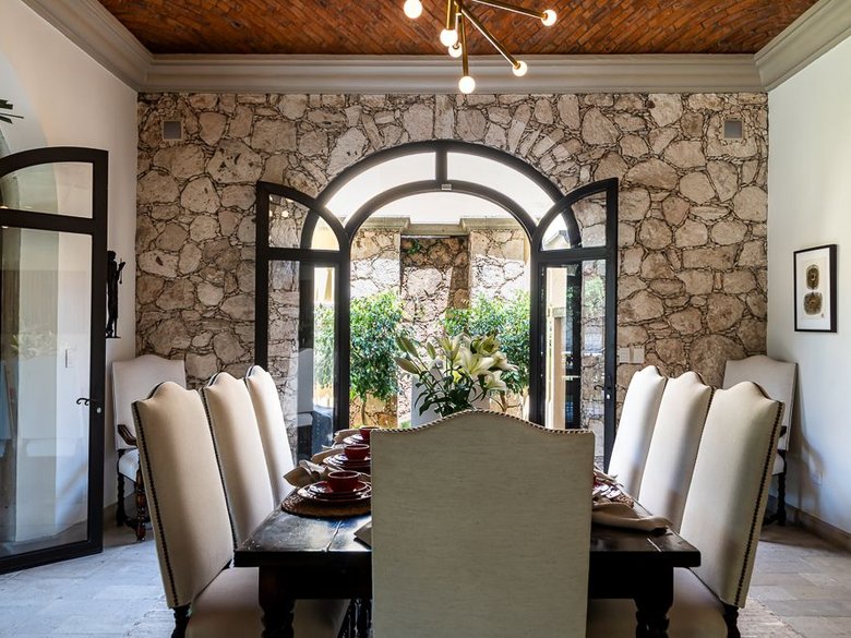 Casa Bella — 7 photos