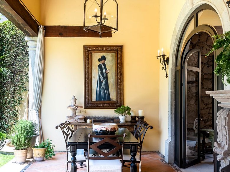 Casa Bella — 14 photos