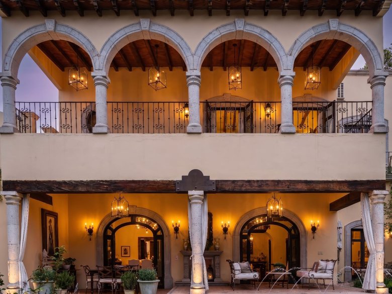 Casa Bella — 25 photos