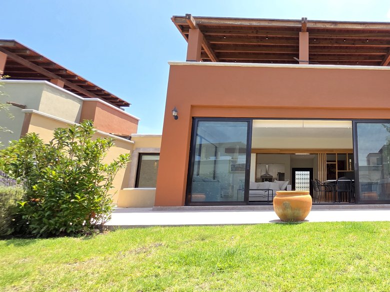 El Deseo — A Thoughtfully Designed Retreat for Your Time in San Miguel — 18 photos