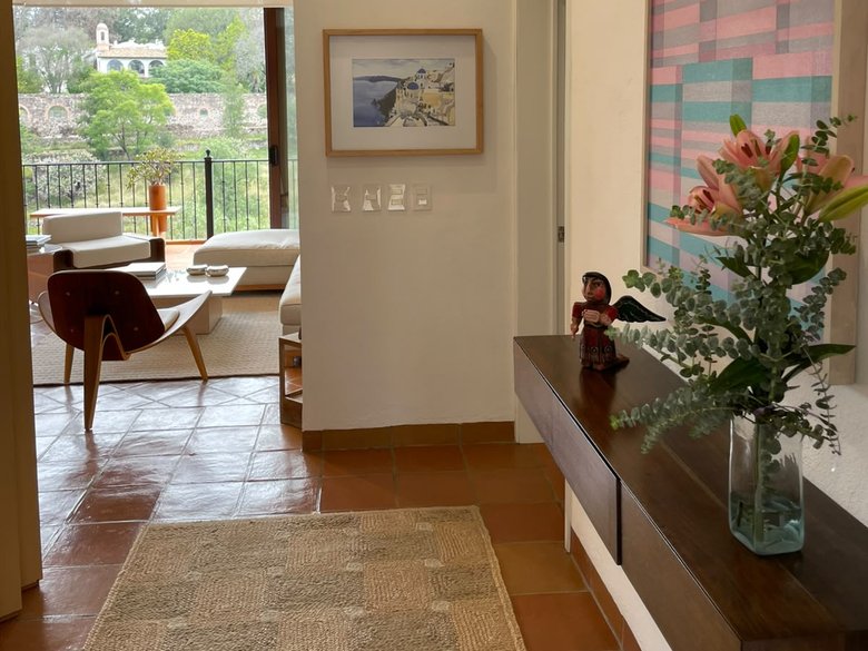 San Mateo Apartment — 6 photos