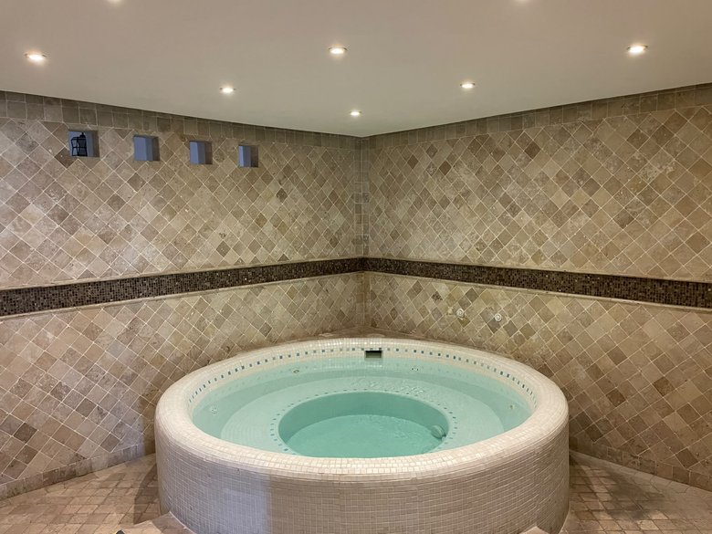 San Mateo Apartment — 17 photos
