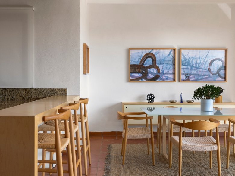 San Mateo Apartment — 2 photos