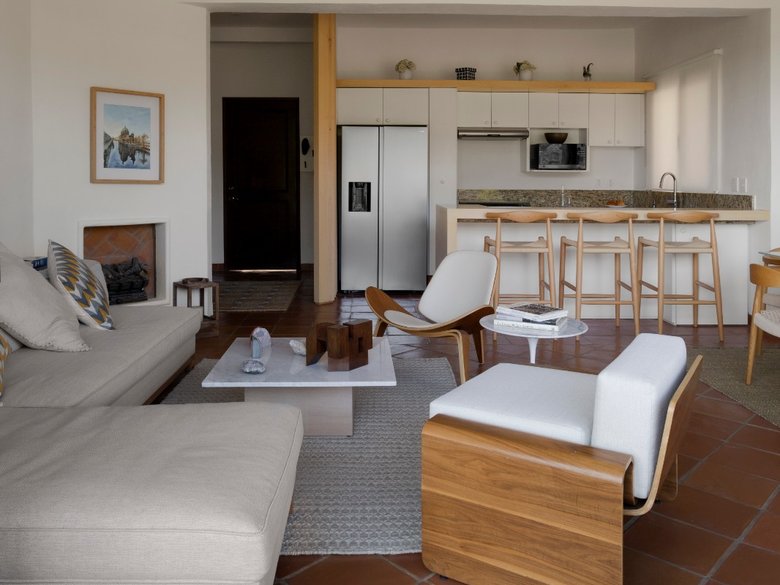 San Mateo Apartment — 3 photos