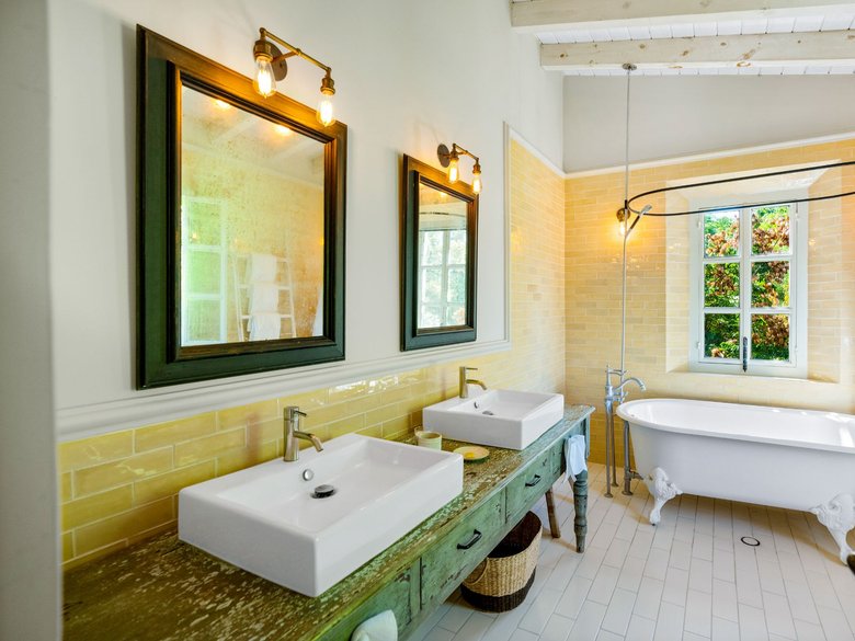 CASA POEMA — 5 photos