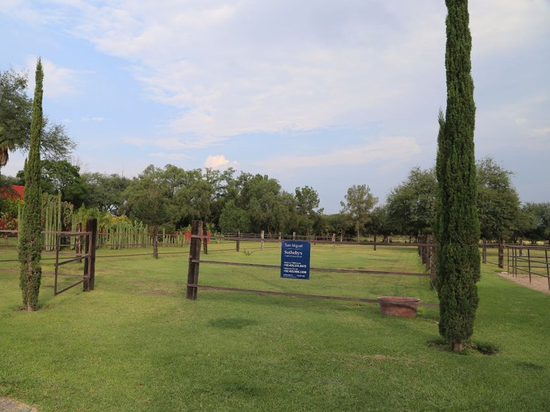 Lote Granja Las Ánimas — 2 fotos