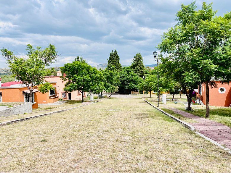 San Miguel Viejo 6 — 8 photos