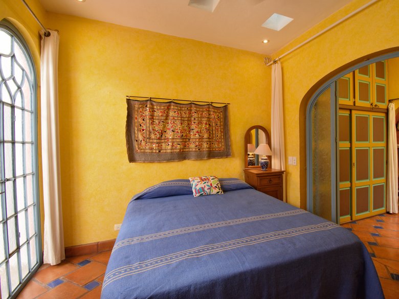 Casa Colores  — 16 photos