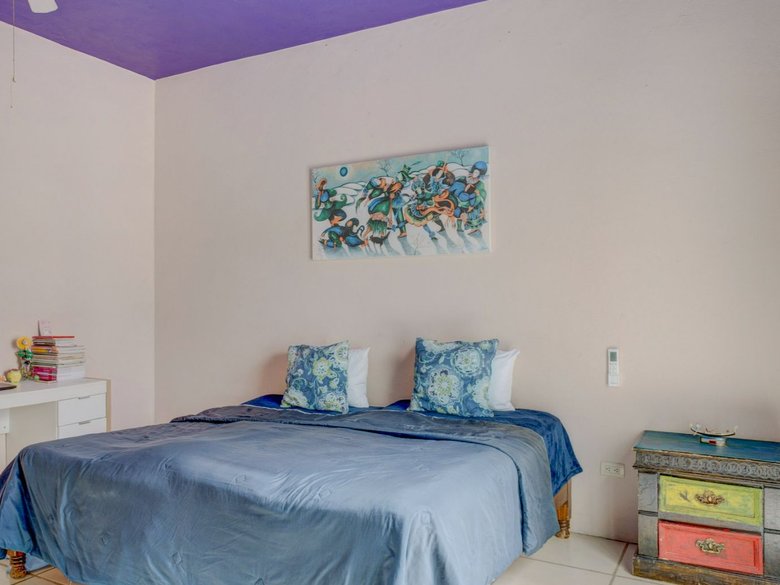 Casa Alameda — 11 photos