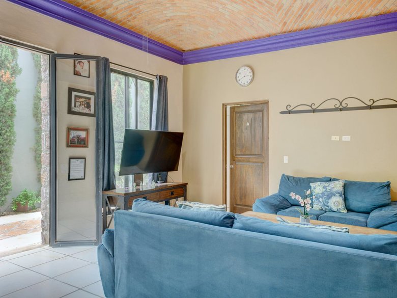 Casa Alameda — 15 photos