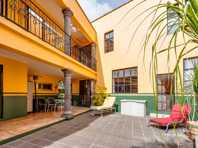 Casa Alba — 31 photos