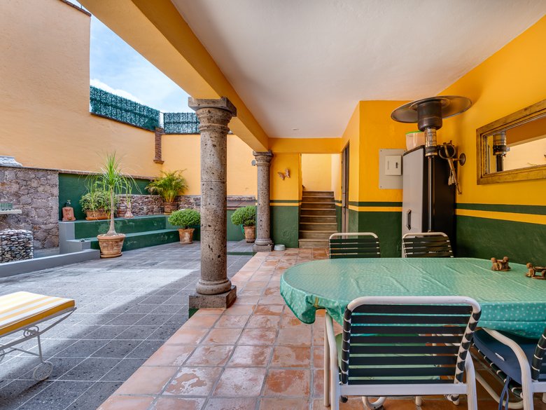 Casa Alba — 21 photos