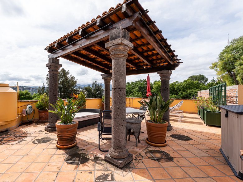 Casa Alba — 51 photos