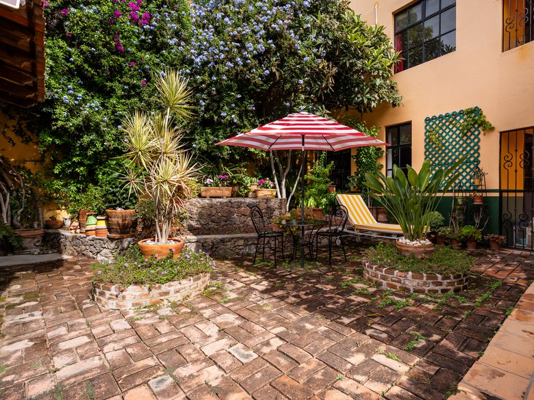 Casa Alba — 18 photos