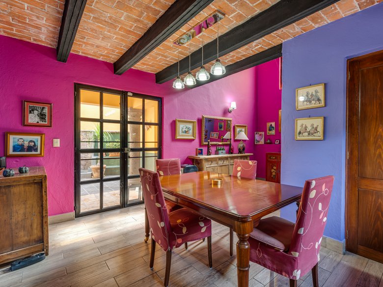 Casa Alba — 13 photos