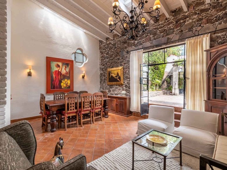 Casa 54 — 2 photos