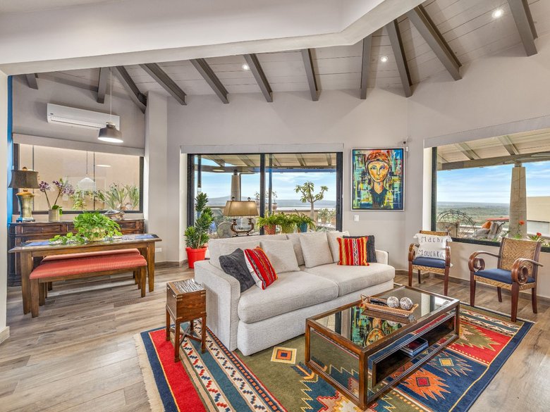 Villa Octavia — 11 photos